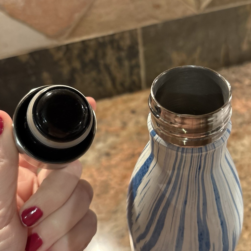 S'well 25oz Blue White Marble Stainless Steel Insulated Water Bottle 750ml - Picture 3 of 5